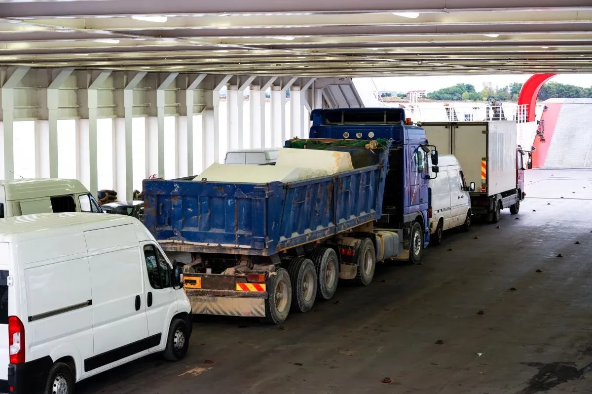 How Urban Fleets Connect with Smart Infrastructure